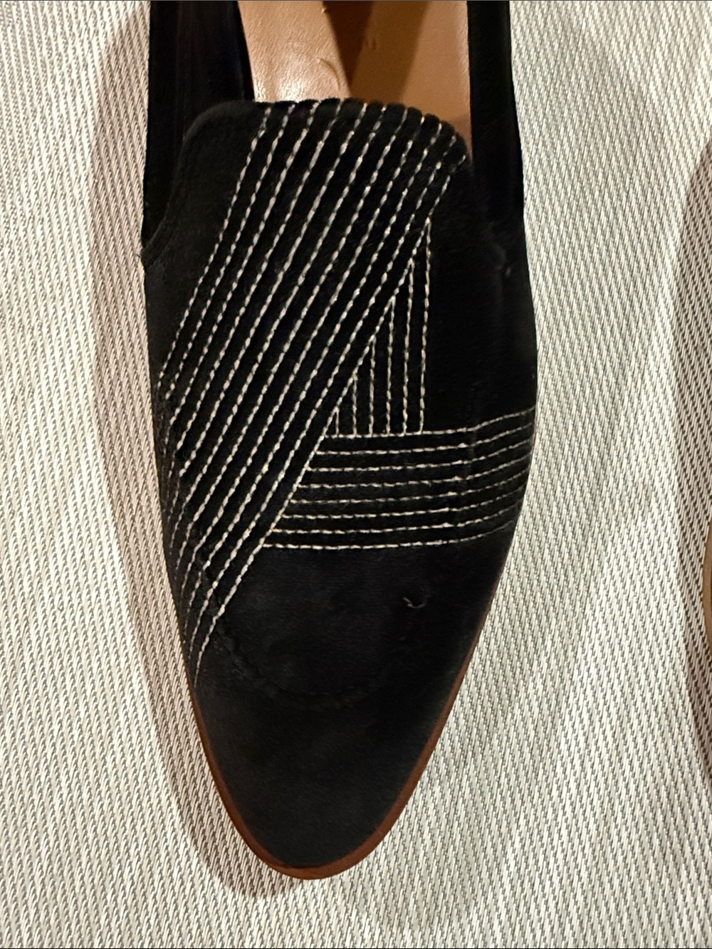 Everlane Black Suede Pointed Loafers with Contrasting Stitching size 8 1/2 - Picture 6 of 6
